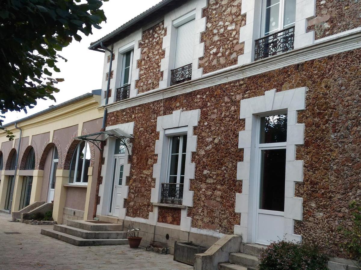Les Tilleuls Chailly-en-Biere Esterno foto